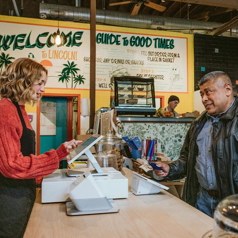Clover POS System: Pros, Cons & Is It Right for You?